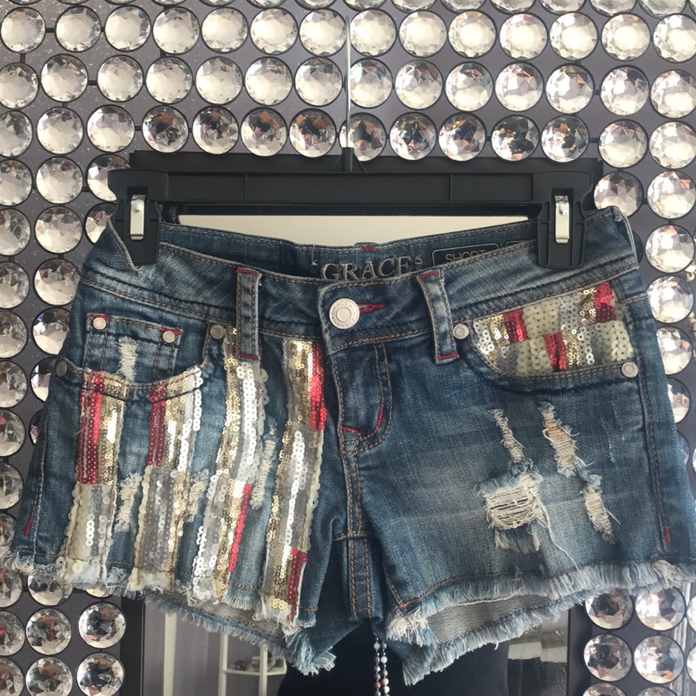 Grace LA  Embellished shorts, size 24